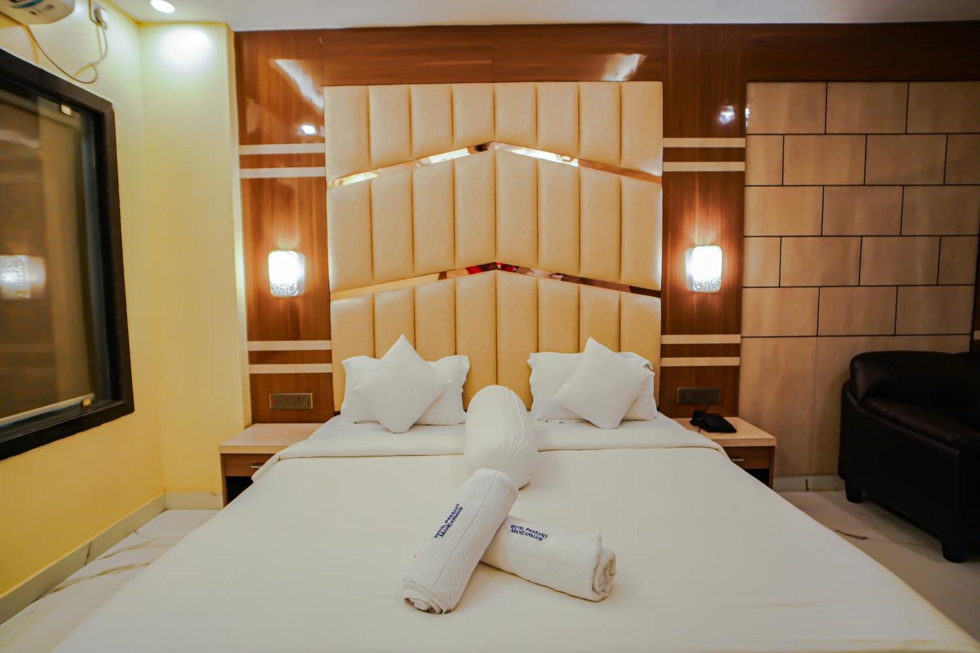 Prasant On Beach Resort !! Lift - Wifi -Restaurant-Parking Facilities-Newly Decorated Room !! Мандармани Экстерьер фото