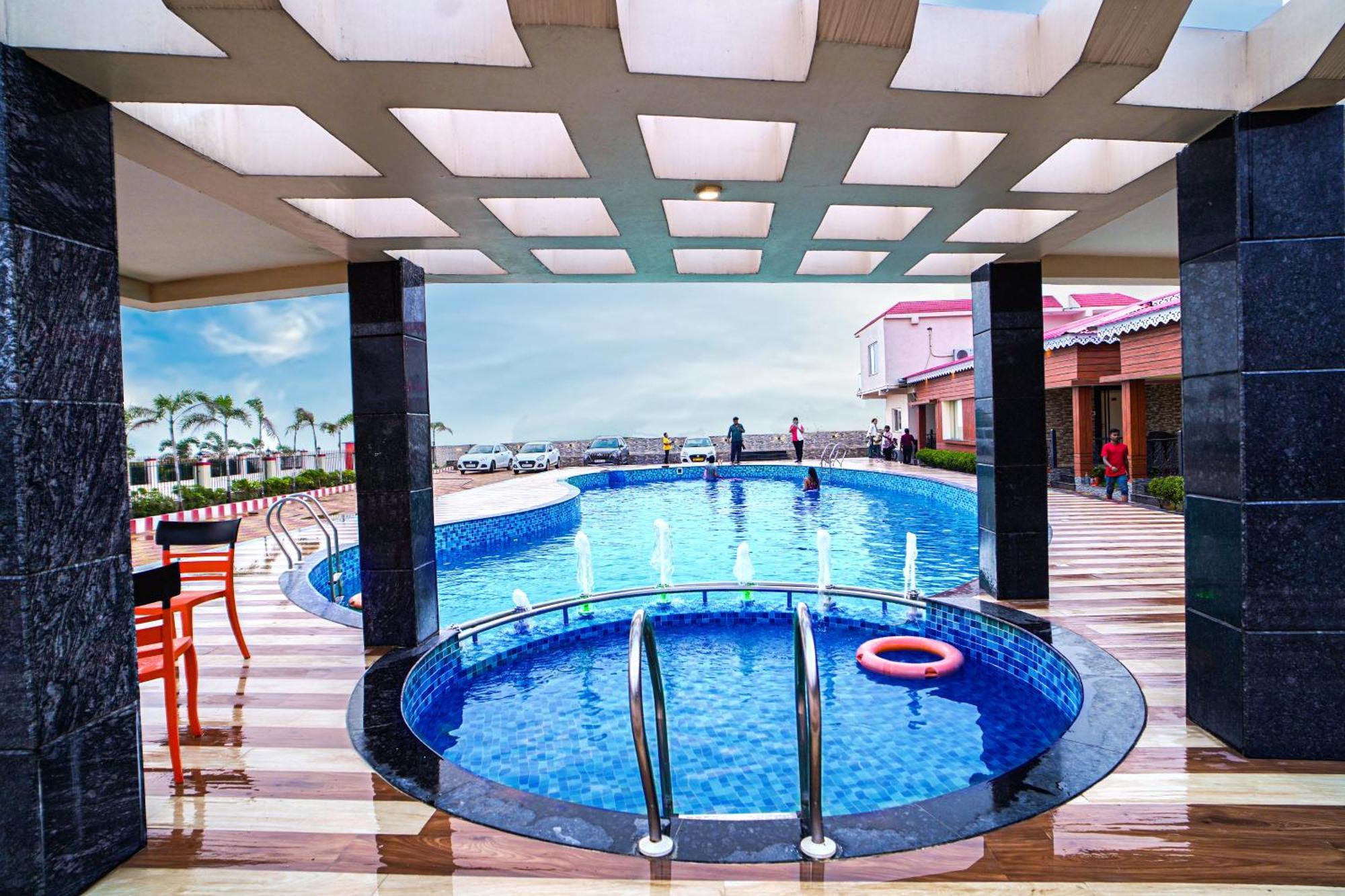 Prasant On Beach Resort !! Lift - Wifi -Restaurant-Parking Facilities-Newly Decorated Room !! Мандармани Экстерьер фото