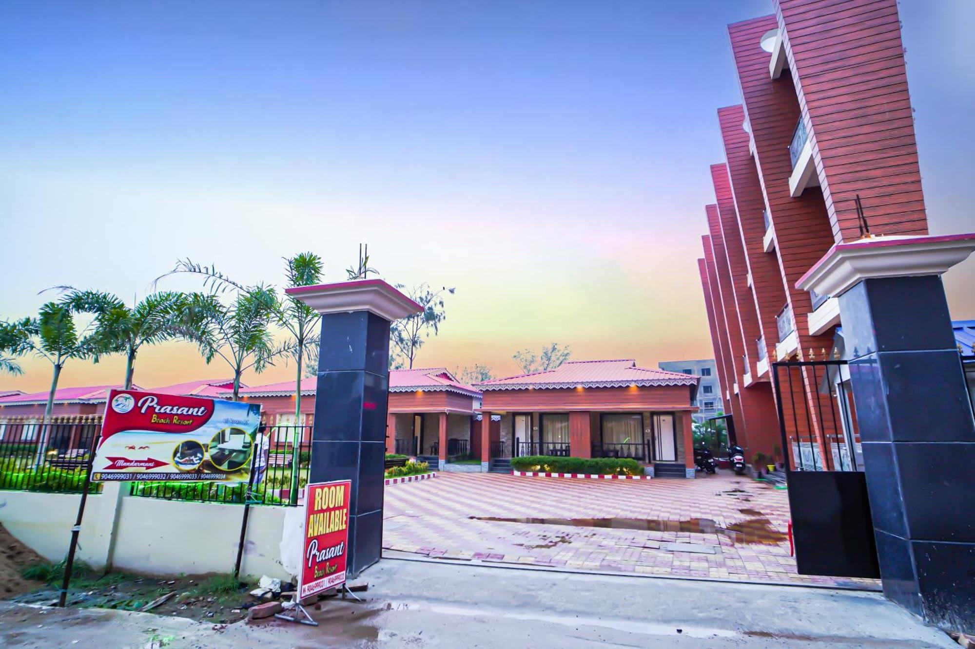 Prasant On Beach Resort !! Lift - Wifi -Restaurant-Parking Facilities-Newly Decorated Room !! Мандармани Экстерьер фото